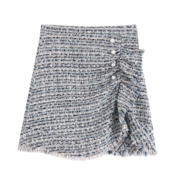 Fusta scurta in carouri cu talie inalta si nasturi sidefati