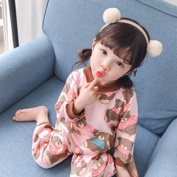 Детска пижама за момичета в два цвята с апликация