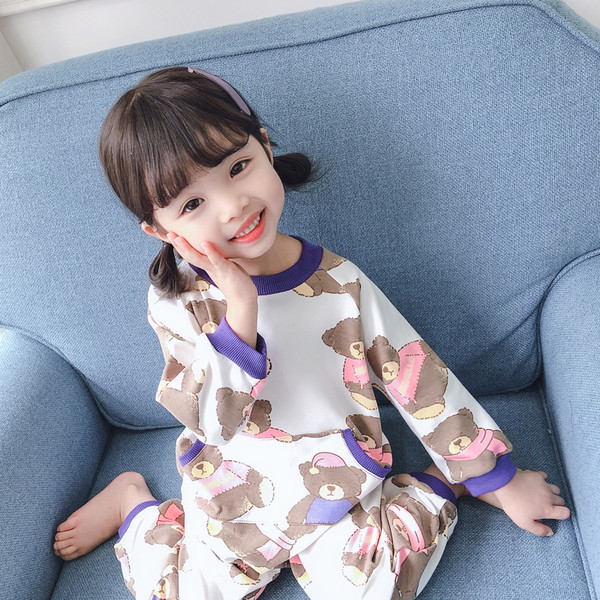 Παιδική πιτζάμα για κορίτσια σε δύο χρώματα με εφαρμογή