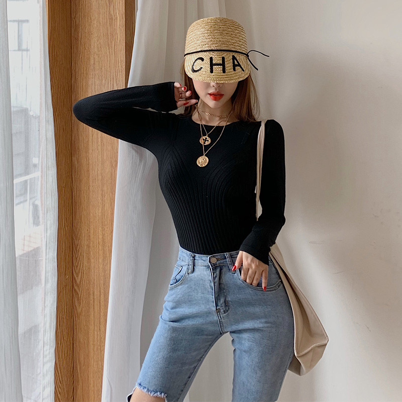 Női aktuális blúz három színben - kék, fekete és fehér