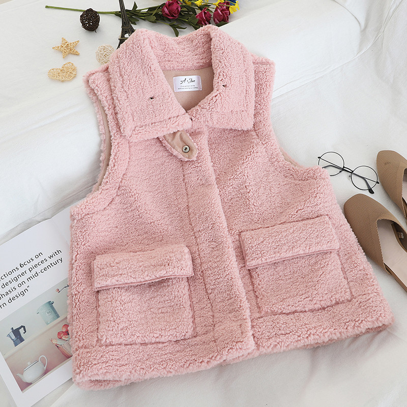 Μοντέρνο γυναικείο γιλέκο με τσέπες σε διάφορα χρώματα