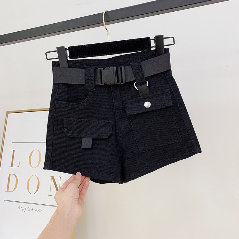 Női rövidnadrág övvel, két színben