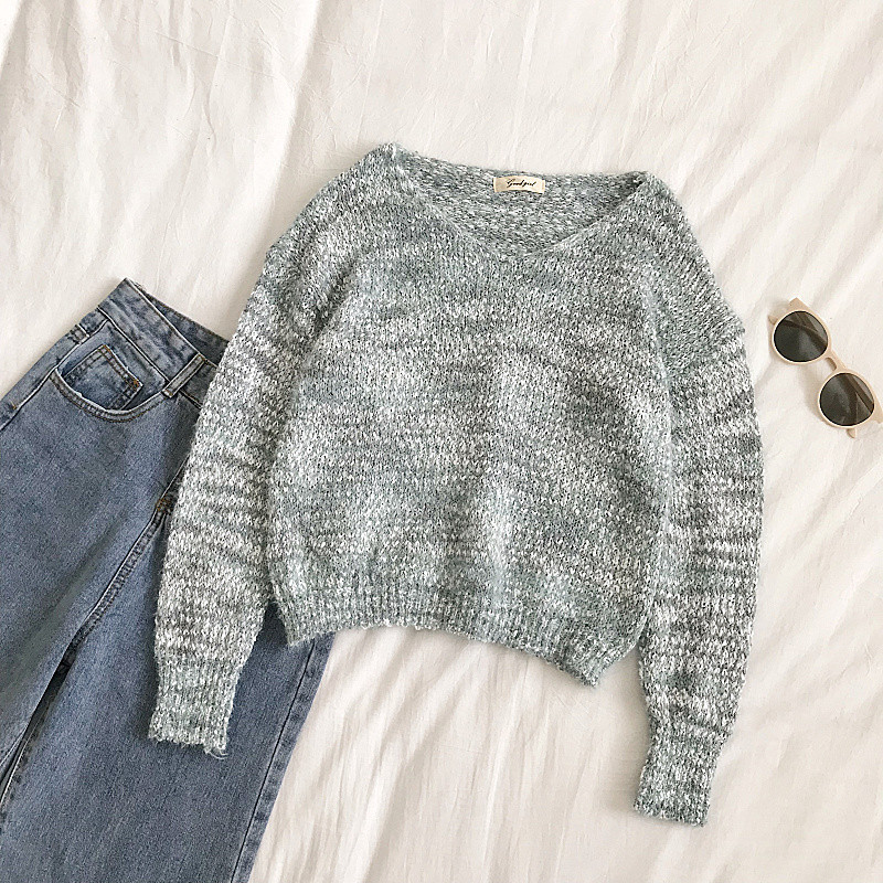 Aktuális női pulóver V-nyakkal, három színben