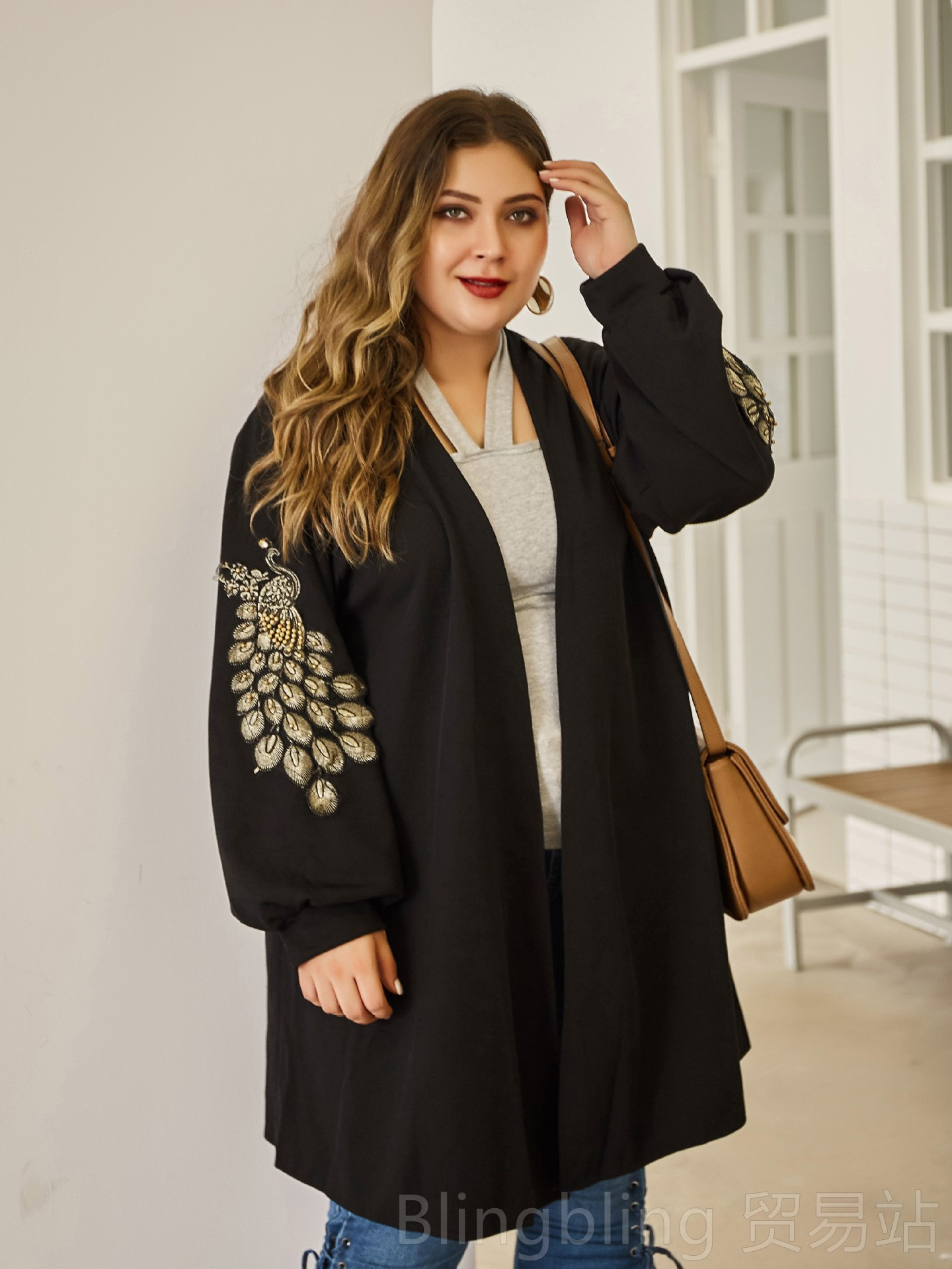 Cardigan lung de damă modern fără închidere cu broderie în negru