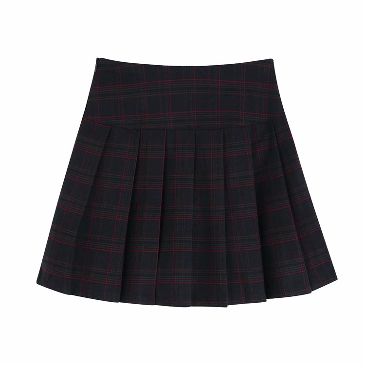 Fusta scurta plisata cu catarame cu talie inalta