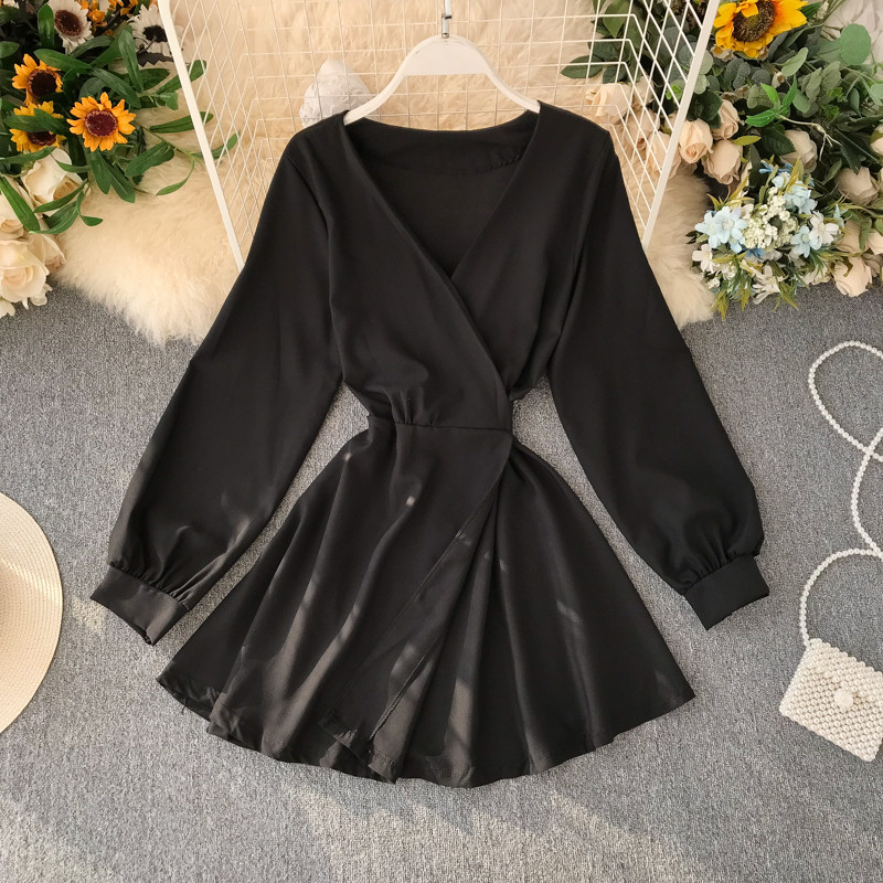 Rochie moderna de dama cu decolteu spitz si maneci lungi in mai multe culori
