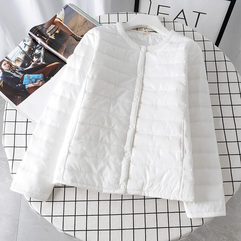 Geaca de dama de toamna cu decolteu O si nasturi in mai multe culori