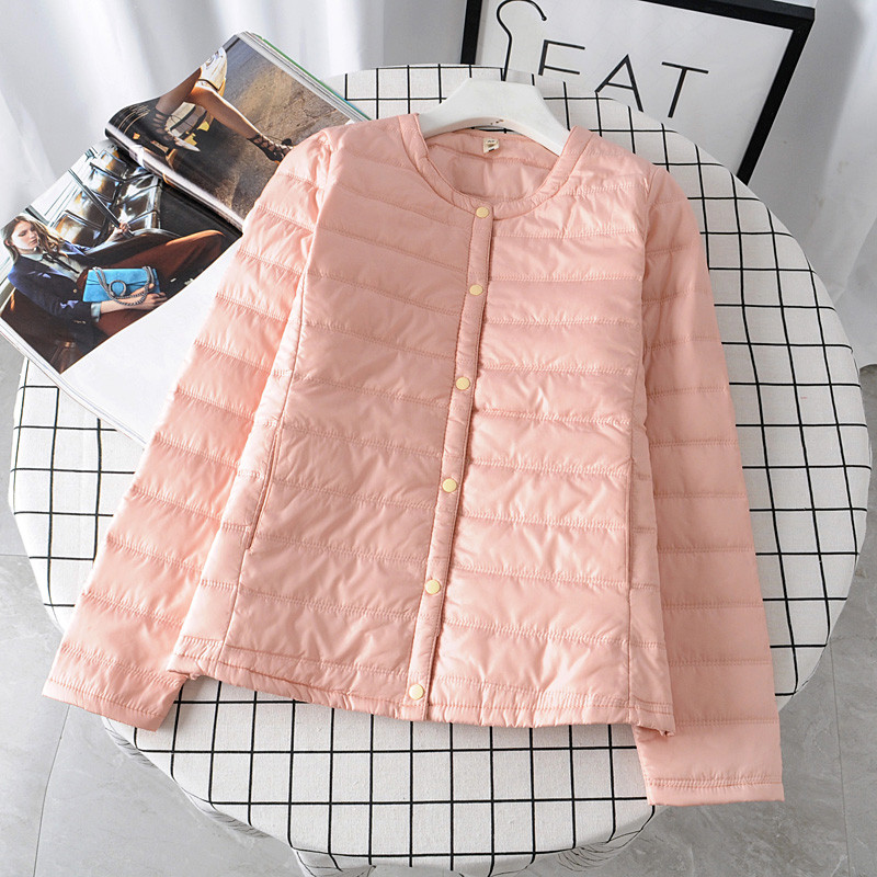 Geaca de dama de toamna cu decolteu O si nasturi in mai multe culori