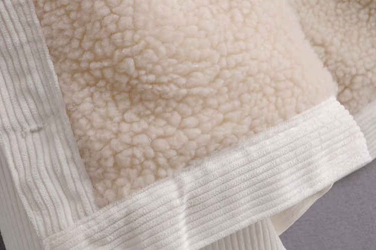 Rövid kordbársony kabát fehér színben meleg béléssel