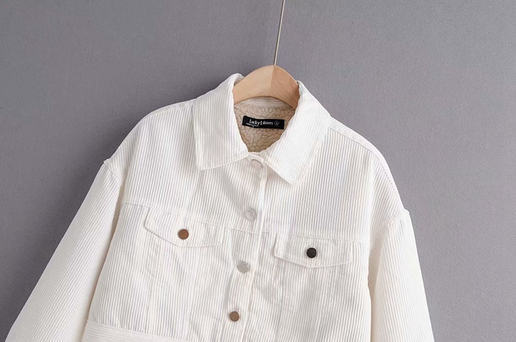 Rövid kordbársony kabát fehér színben meleg béléssel