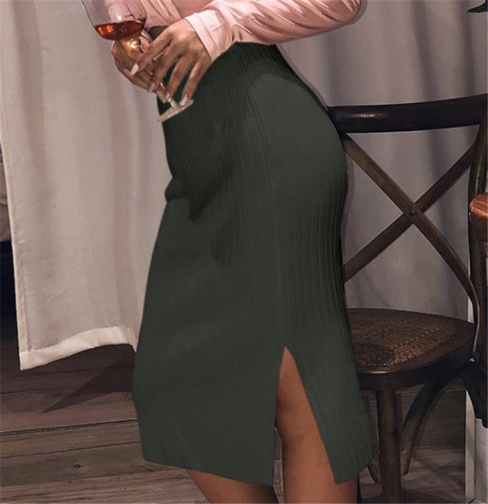 Modern női szoknya magas derékkal és hasítékkal, különböző színekben