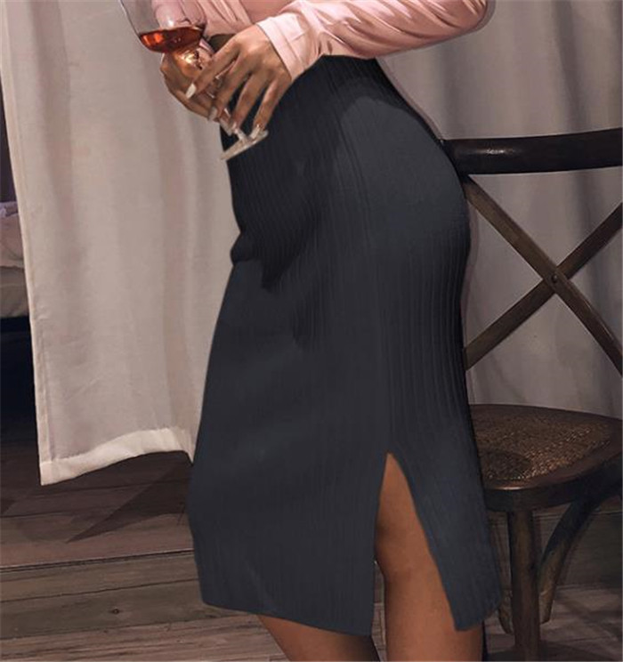 Modern női szoknya magas derékkal és hasítékkal, különböző színekben