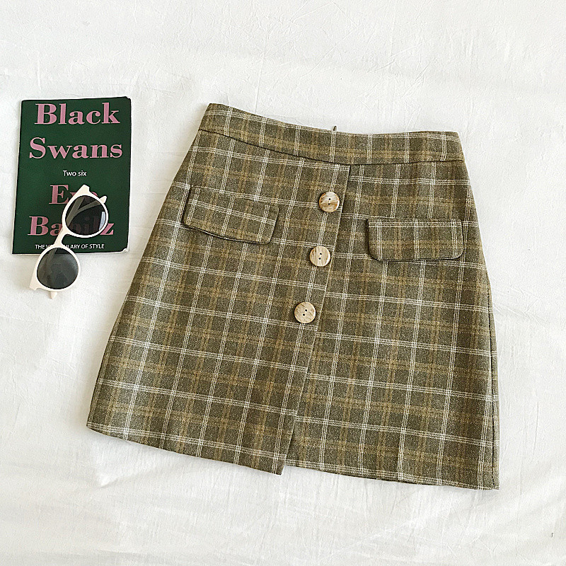 Kockás női szoknya három színben, gombokkal, magas derékkal