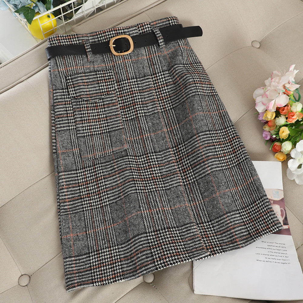 Fusta dama in carouri cu talie inalta si buzunar in doua culori