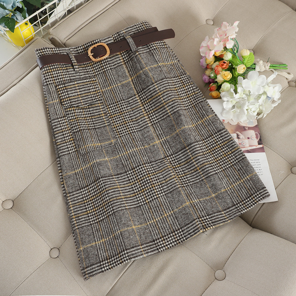 Fusta dama in carouri cu talie inalta si buzunar in doua culori