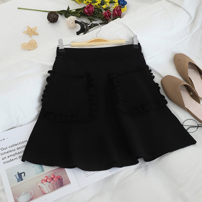 Női szoknya négy színben zsebre vágott modellel