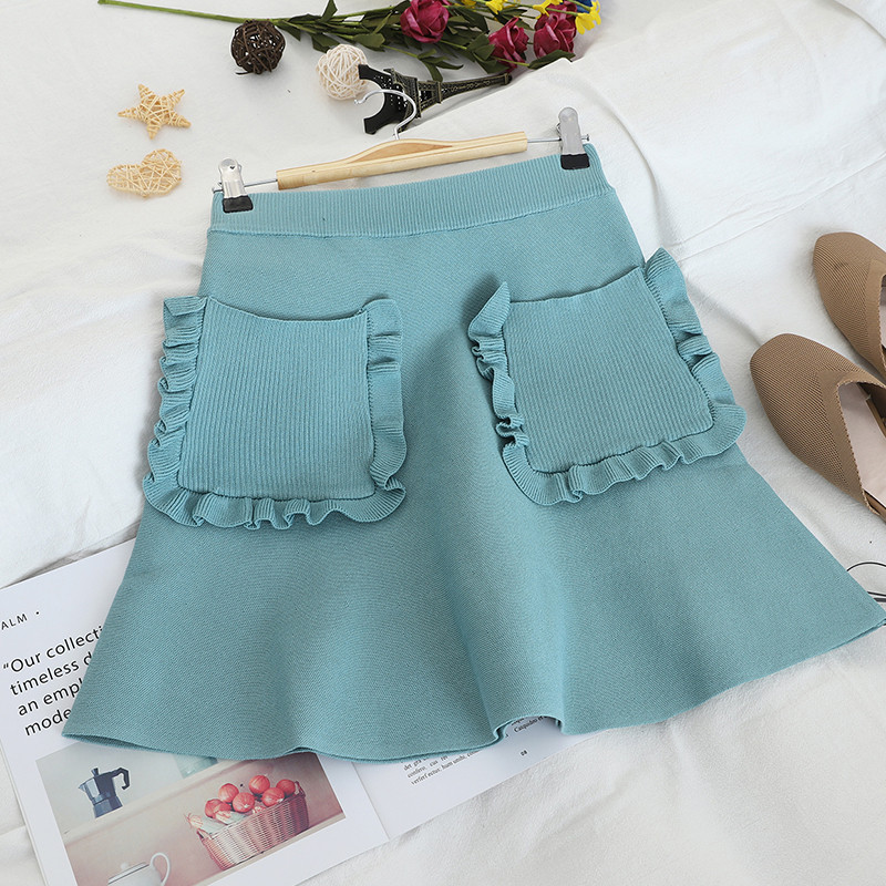 Női szoknya négy színben zsebre vágott modellel