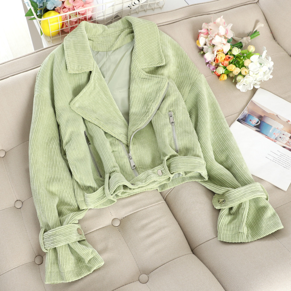 Μοντέρνο γυναικείο μπουφάν με τσέπες και ζώνη σε διάφορα χρώματα