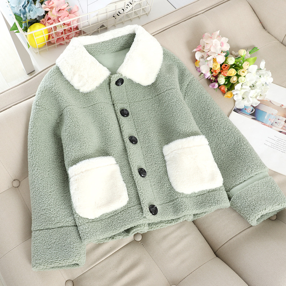 Късо дамско палто с джобове в няколко цвята