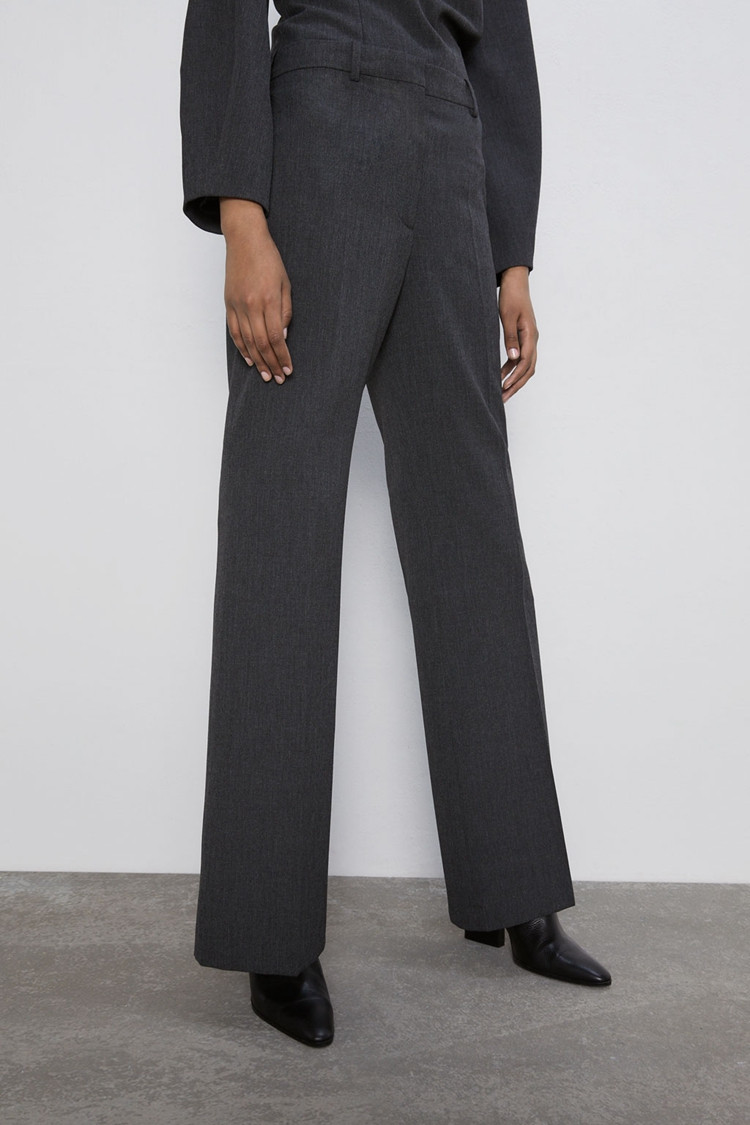 Дълъг панталон в сив цвят с висока талия  - широк модел