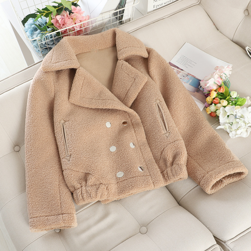 Palton scurt de dama cu nasturi in patru culori