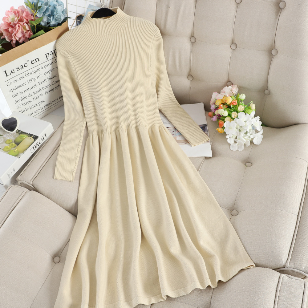 Testreszabott női ruha hosszú ujjal több színben