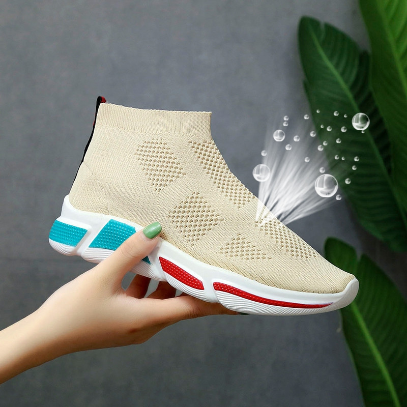 Női sportzokni típusú zokni három színben