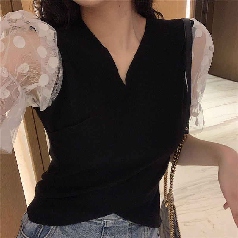 Modern női rövid blúz két színben, tüllvel