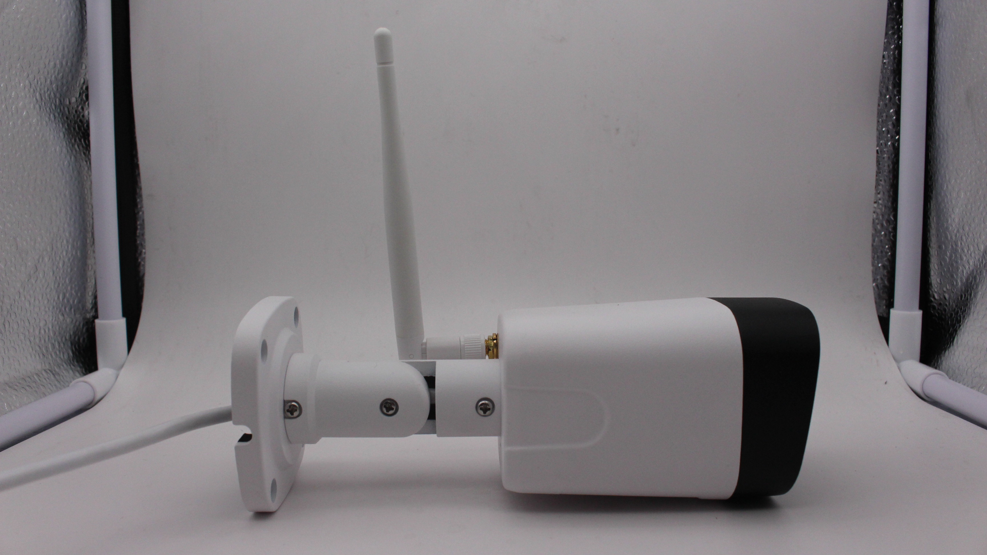 Водоустойчива wi-fi камера Tuya smart life