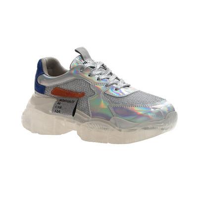 Stílusos női tornacipő fényes hatású szürke színben