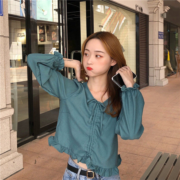 Bluza scurta de dama in trei culori cu cravate