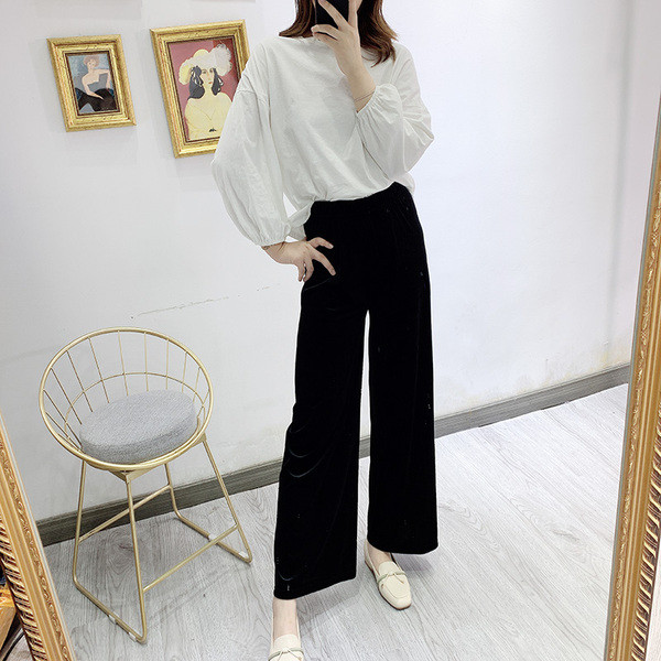 Női széles bársony nadrág szürke és fekete színben