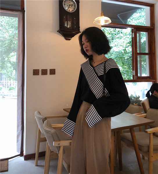 Bluză de damă în două culori cu mâneci largi