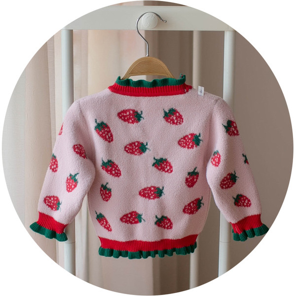 Új modell gyerekmellény spitz nyakkivágással és gombokkal több színben