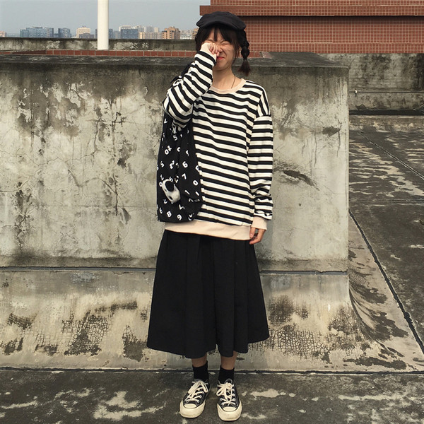 Széles női csíkos blúz két színben