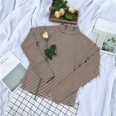 Modern női csíkos blúz három színben - barna fehér és fekete