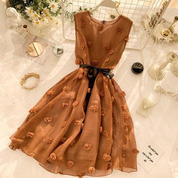 Modern női ruha övvel, négy színben