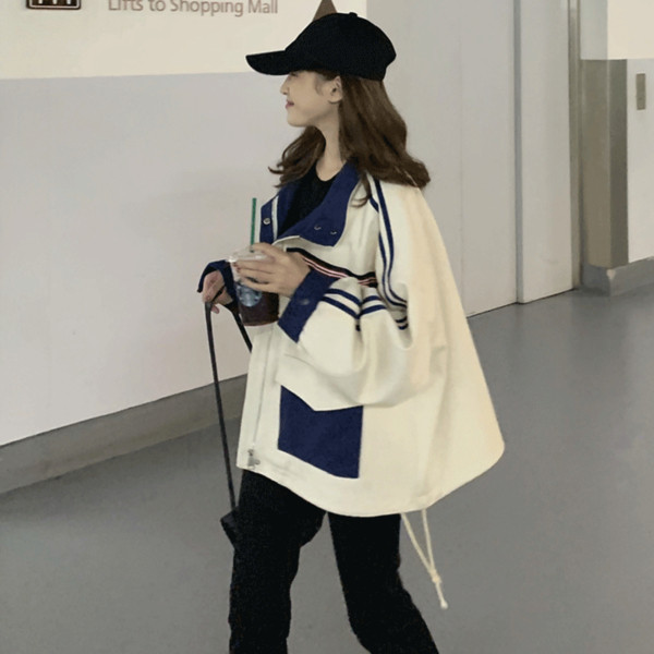 Geaca lata moderna de dama cu buzunare