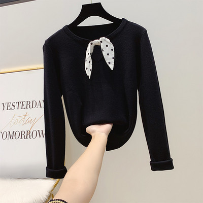 Μοντέρνα γυναικεία μπλούζα με κεντήματα σε τέσσερα χρώματα