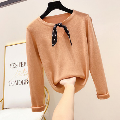 Μοντέρνα γυναικεία μπλούζα με κεντήματα σε τέσσερα χρώματα