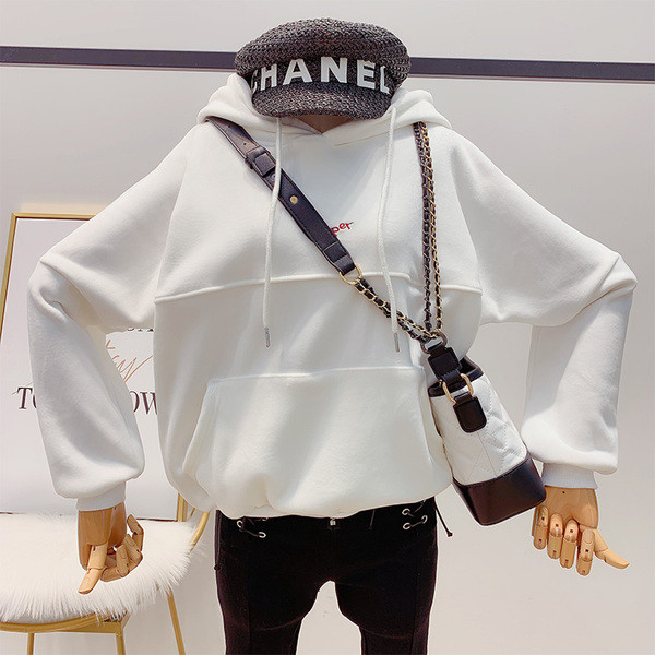 Női pulóver kapucnival és zsebekkel, három színben