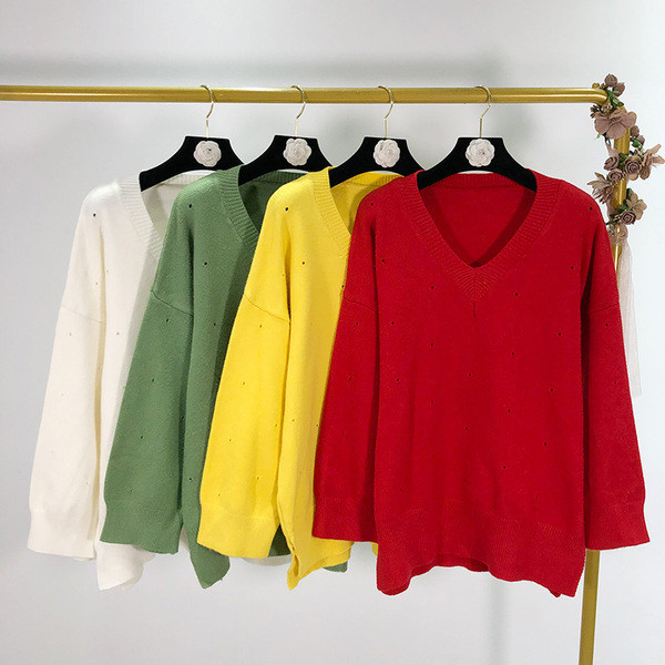 Pulover casual de dama cu decolteu spitz in rosu, galben, verde si alb