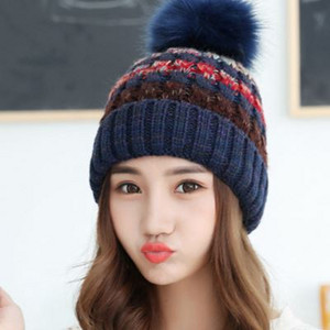 Meleg téli sapka pehelytal, különböző színekben