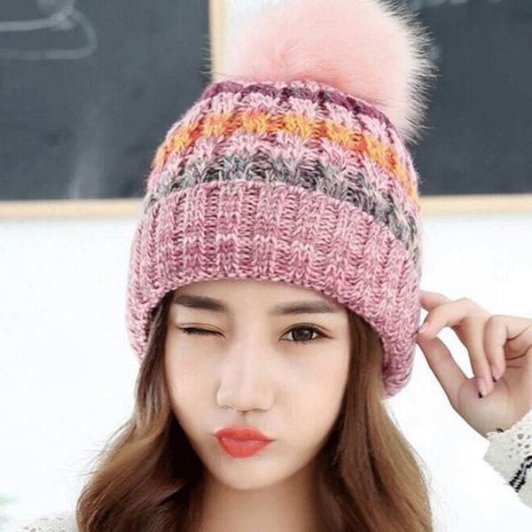 Meleg téli sapka pehelytal, különböző színekben