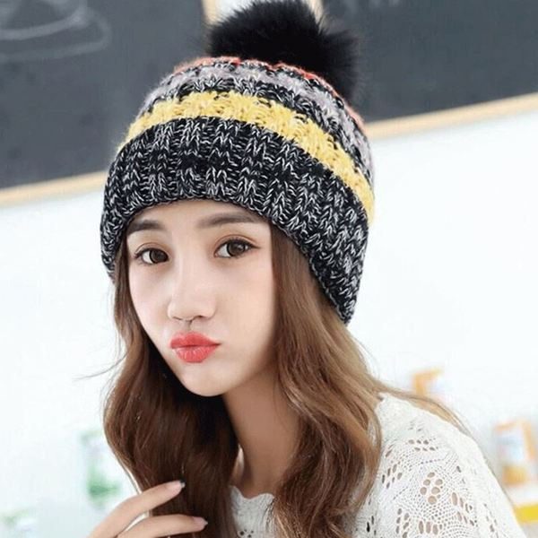 Meleg téli sapka pehelytal, különböző színekben