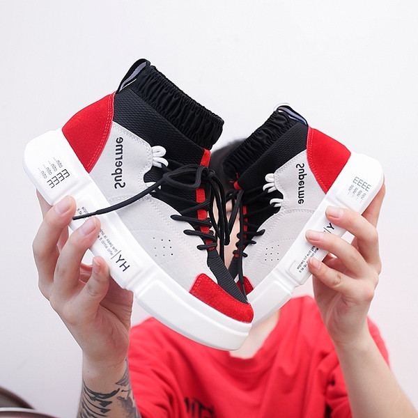 Tenisi moderni de dama cu piele intoarsa in mai multe culori