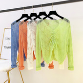 Γυναικεία πλεκτή μπλούζα με λαιμόκοψη