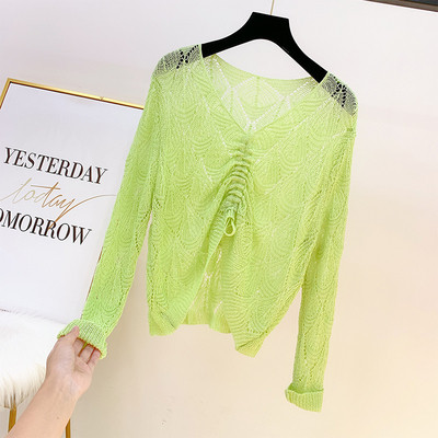 Γυναικεία πλεκτή μπλούζα με λαιμόκοψη