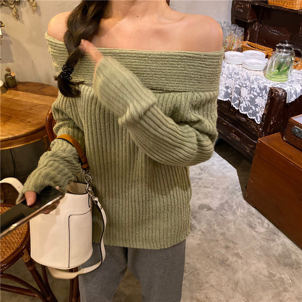 Bluză de damă tricotată în două culori cu mâneci căzute