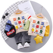 Napi gyerekkészlet fiúknak két részből áll, két színben